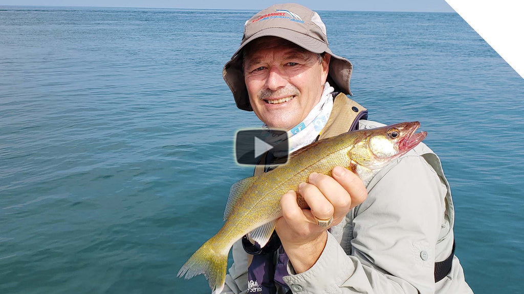 Catching Walleye with a tipped Stingnose Peanut Bunker