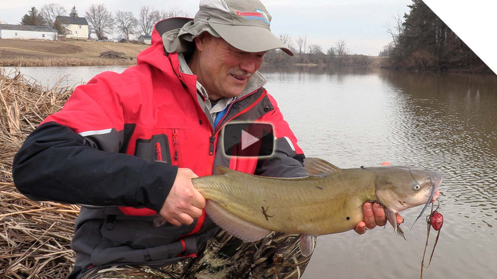 Boatless channel catfish catching with the bait pockets!