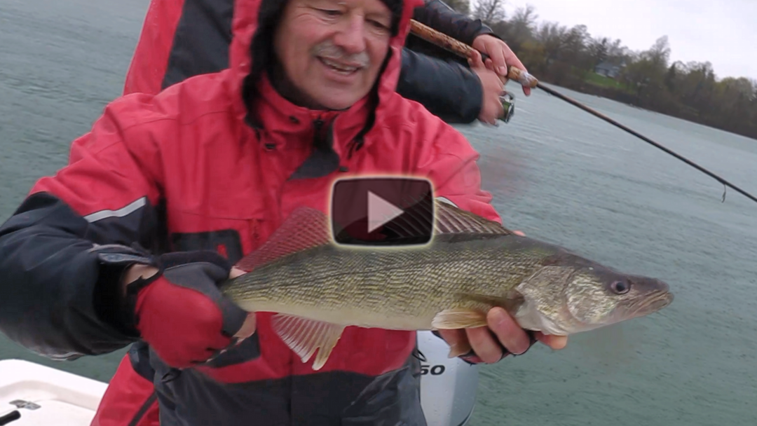 WE'RE SOAKED! Jigging for walleye in the rain